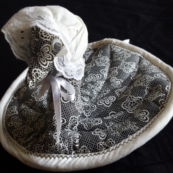 Chicken Pot Holders. - Picture 4 of 5